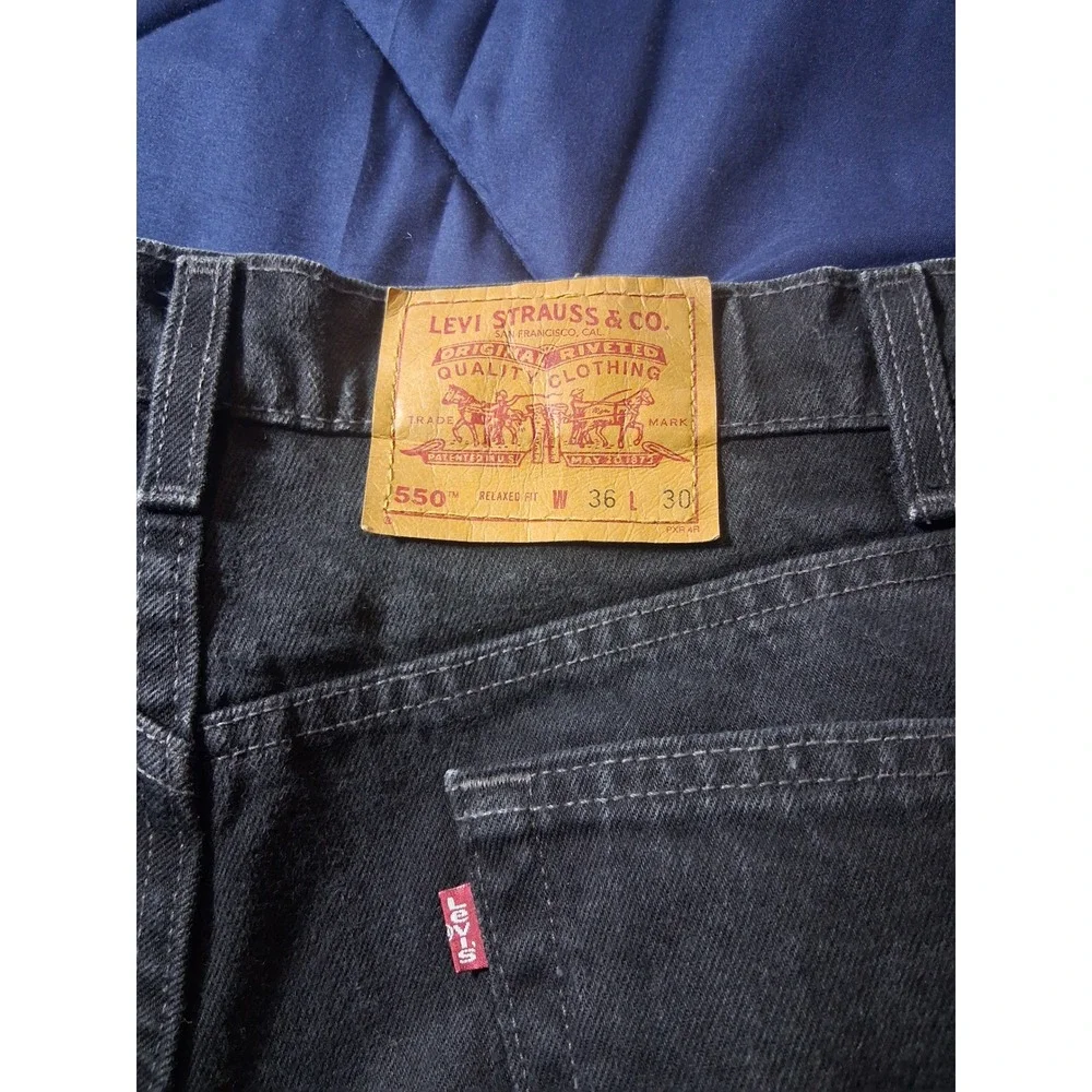 Vintage Levis 550 Relaxed Fit Black Jeans Made in USA 36x30 550-0260 1997
